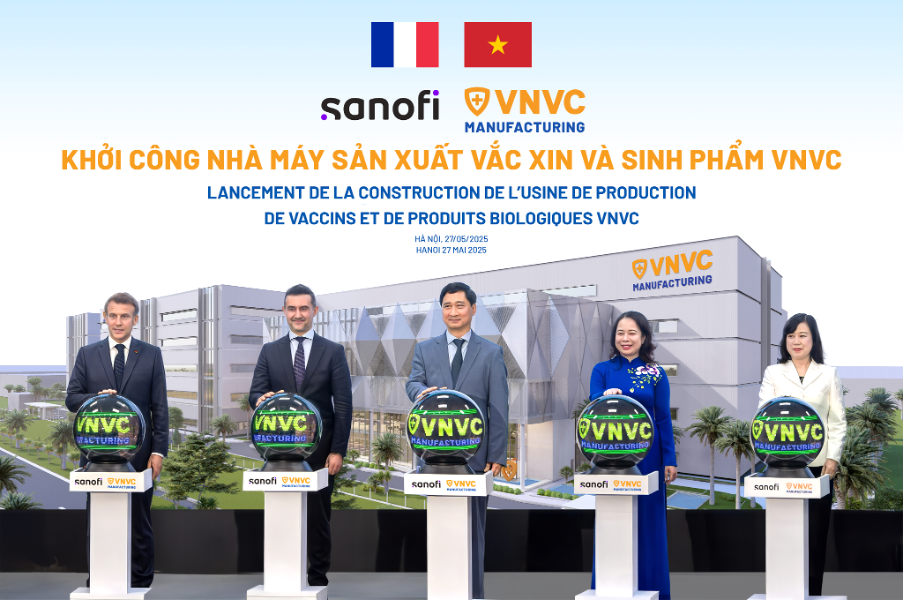 Trước đó, vào tháng 5/2025, Tổng thống Pháp Emmanuel Macron cùng Phó Chủ tịch nước Võ Thị Ánh Xuân, Bộ trưởng Bộ Y tế Đào Hồng Lan đã bấm nút khởi công Nhà máy Vắc xin và Sinh phẩm VNVC tại Việt Nam, dự án có tổng vốn đầu tư ban đầu hơn 2.500 tỷ đồng. Ảnh: Hải Nam