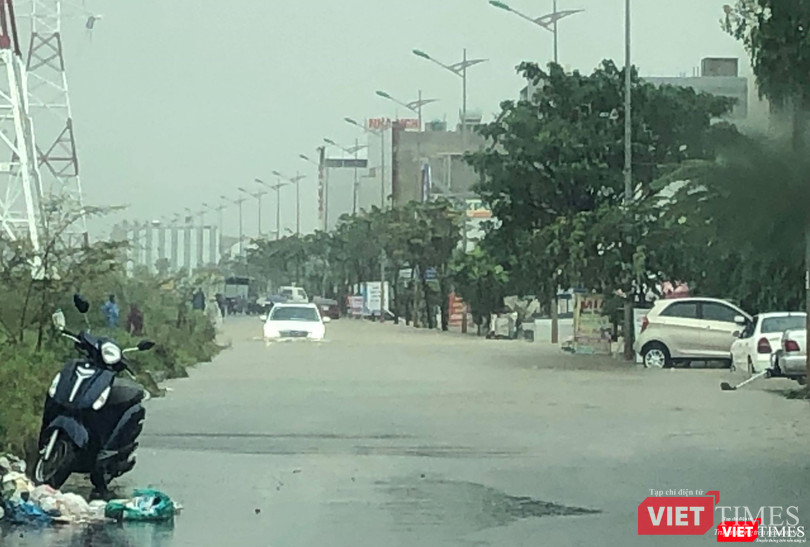 Tình trạng ở Đường mới Khu đô thị cẩm lệ cũng không khá hơn.