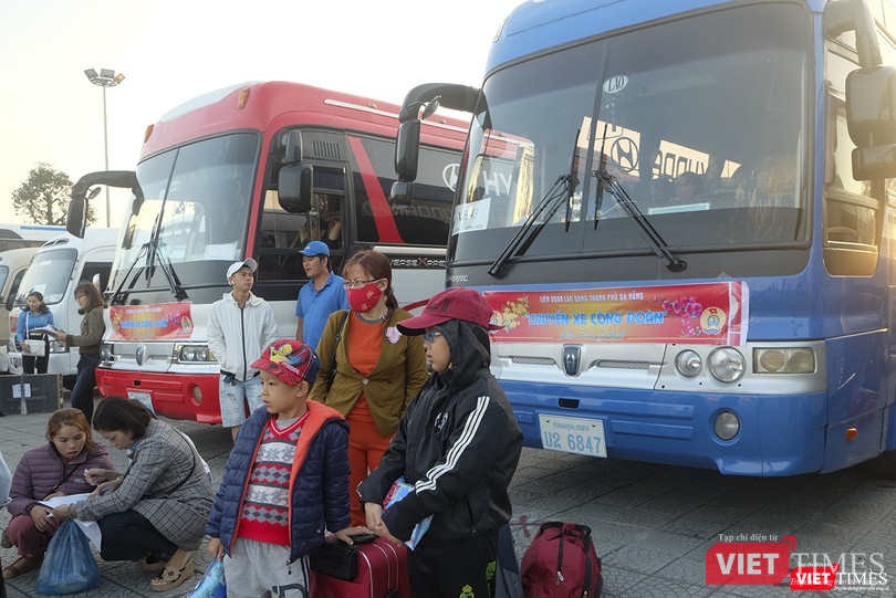 Tết sớm đến với công nhân có hoàn cảnh khó khăn