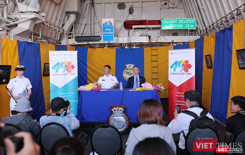 Họp báo nhanh nhân sự kiện tàu đến thăm Đà Nẵng