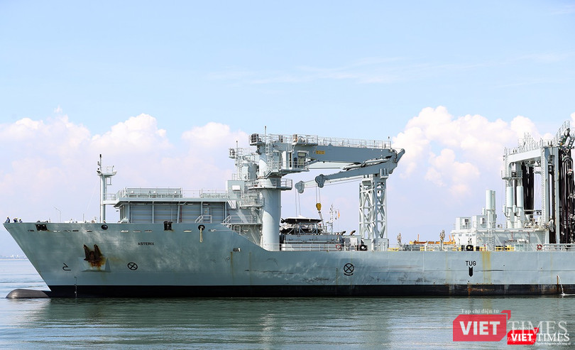 Chiều ngày 30/9, đội tàu Hải quân Hoàng Gia Canada (HMCS) Calgary cùng thủy thủ đoàn đã rời Đà Nẵng, kết thúc tốt đẹp chuyến thăm hữu nghị Đà Nẵng trong 4 ngày.