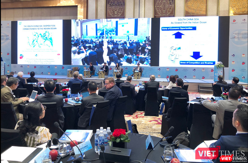 Đánh giá về tình hình tại Biển Đông trong 10 năm qua, các học giả nhất trí cho rằng tranh chấp Biển Đông sau 10 năm đã thay đổi về lượng và chất, ngày càng trở nên phức tạp.