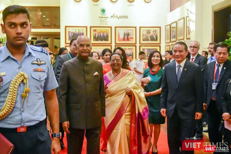 Chuyến thăm Đà Nẵng của Tổng thống Cộng hòa Ấn Độ cùng phu nhân nằm trong khuôn khổ chuyến thăm cấp Nhà nước tới Việt Nam theo lời mời của Tổng Bí thư, Chủ tịch nước Nguyễn Phú Trọng dự kiến diễn ra từ ngày 18/11-21/11. Chuyến thăm Đà Nẵng của Tổng thống Cộng hòa Ấn Độ cùng phu nhân nằm trong khuôn khổ chuyến thăm cấp Nhà nước tới Việt Nam theo lời mời của Tổng Bí thư, Chủ tịch nước Nguyễn Phú Trọng dự kiến diễn ra từ ngày 18/11-21/11.