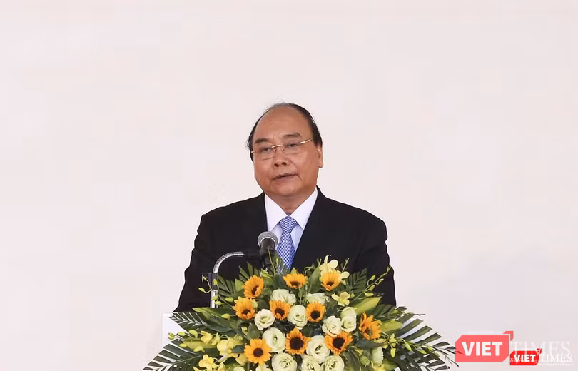 Thủ tướng Chính phủ Nguyễn Xuân Phúc phát biểu tại sự kiện và đánh giá cao sự đầu tư của THACO tại Khu kinh tế mở Chu Lai (Quảng Nam) Thủ tướng Chính phủ Nguyễn Xuân Phúc phát biểu tại sự kiện và đánh giá cao sự đầu tư của THACO tại Khu kinh tế mở Chu Lai (Quảng Nam)