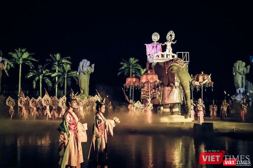 "Đám cưới" rước kiệu bằng voi