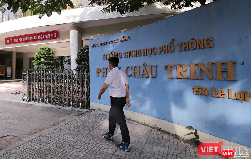 Bước chân rất vội