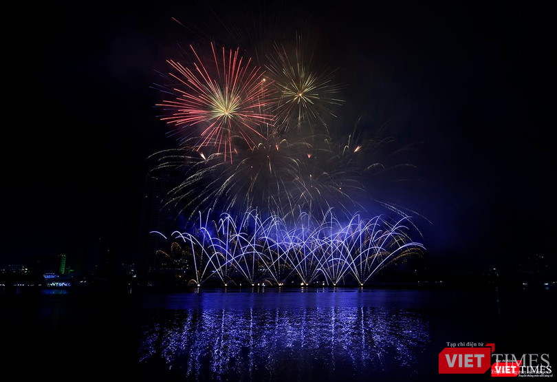 Màn trình diễn của đội Việt Nam