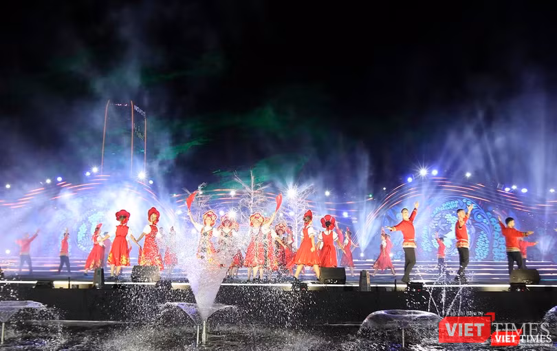 Màn trình diễn nghệ thuật tại đêm khai mạc DIFF 2019