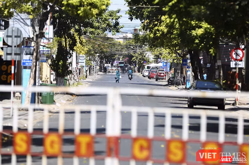 Tuyến đường Hải Phòng dẫn đến 2 Bệnh viện Đà Nẵng và Bệnh viện C trong ngày đầu phong tỏa
