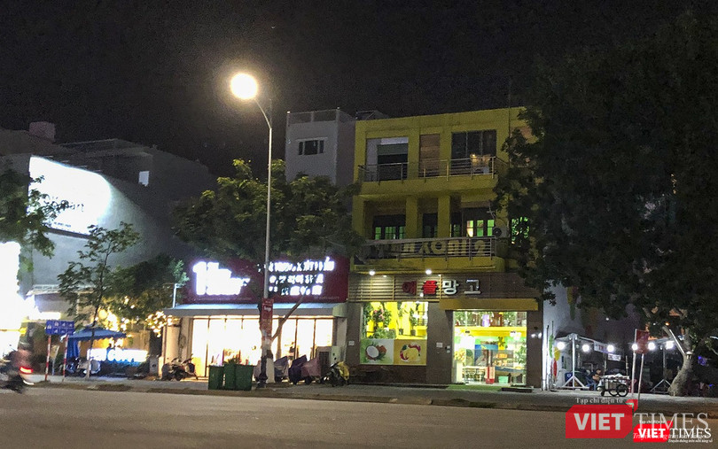 Theo thống kê của UBND quận Sơn Trà, trên địa bàn quận có khoảng 2.263 người Hàn Quốc sinh sống và làm việc Theo thống kê của UBND quận Sơn Trà, trên địa bàn quận có khoảng 2.263 người Hàn Quốc sinh sống và làm việc