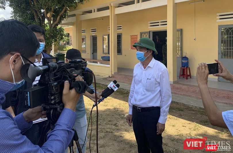 Sáng 26/2, Phó Chủ tịch UBND TP Đà Nẵng Lê Trung Chinh đã có chuyến kiểm tra, thăm hỏi đối với các công dân Việt Nam đang thực hiện cách ly tại trung tâm