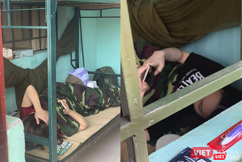 Lướt internet cập nhật thông tin và liên lạc với gia đình, người thân