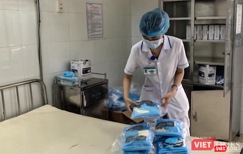 Đà Nẵng chuẩn bị khoàng 100.000 bộ quần áo bảo hộ để sẵn sàng phòng chống dịch