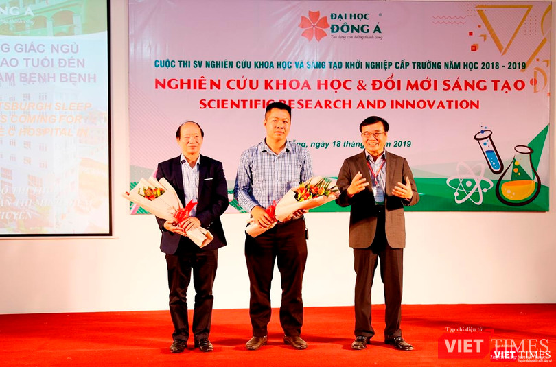 Từ năm 2019, ĐH Đông Á sẽ dành 1 tỷ đồng phát triển Quỹ hỗ trợ sinh viên nghiên cứu khoa học và sáng tạo
