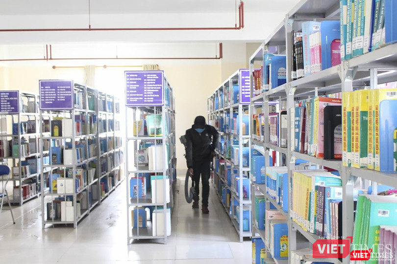 Khử trùng thư viện