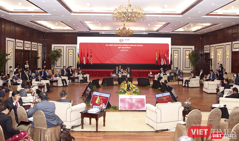 Quang cảnh hội nghị Bộ trưởng Kinh tế ASEAN hẹp lần thứ 26 diễn ra tại Furama resort Đà Nẵng