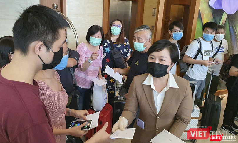 Phát giấy chứng nhận