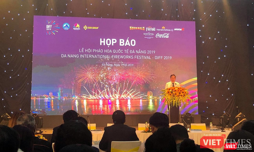 Ông Lê Trung Chinh - Phó Chủ tịch UBND TP.Đà Nẵng, Trưởng Ban tổ chức DIFF 2019 phát biểu tại buổi Họp báo Ông Lê Trung Chinh - Phó Chủ tịch UBND TP.Đà Nẵng, Trưởng Ban tổ chức DIFF 2019 phát biểu tại buổi Họp báo