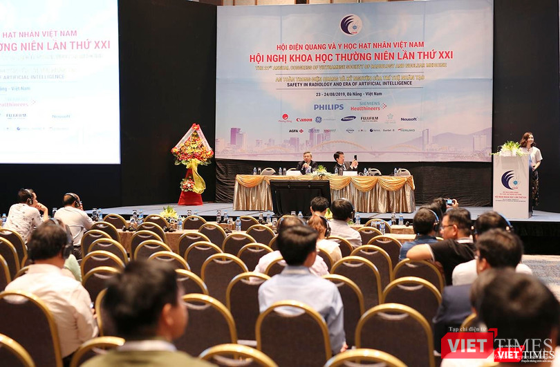 Hội thảo về nghiên cứu, ứng dụng điện quang -y học hạt nhân trong "sàng chậu "do các giáo sư đến từ nước ngoài thực hiện Hội thảo về nghiên cứu, ứng dụng điện quang -y học hạt nhân trong "sàng chậu "do các giáo sư đến từ nước ngoài thực hiện