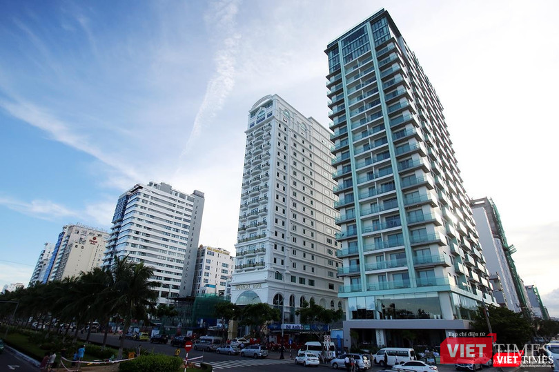 Theo báo cáo thị trường 4 tháng đầu năm 2019 của Savills Việt Nam, thị trường phân khúc khách sạn, căn hộ khách sạn có những giảm sút khi công suất trung bình giảm -7 điểm % theo năm, giá thuê phòng trung bình giảm -9% theo năm và doanh thu phòng trung bình giảm -18% theo năm.