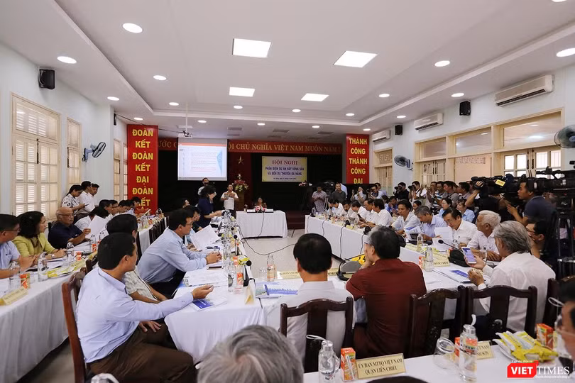 Sáng 7/5, Ủy ban MTTQ TP Đà Nẵng tổ chức Hội nghị Phản biện Dự án BĐS và Bến du thuyền với sự tham gia của các chuyên gia, chủ đầu tư dự án và chính quyền Sáng 7/5, Ủy ban MTTQ TP Đà Nẵng tổ chức đã tổ chức Hội nghị Phản biện Dự án BĐS và Bến du thuyền dưới sự chủ trì của bà Đặng Thị Kim Liên, Chủ tịch Ủy ban MTTQ Việt Nam TP Đà Nẵng