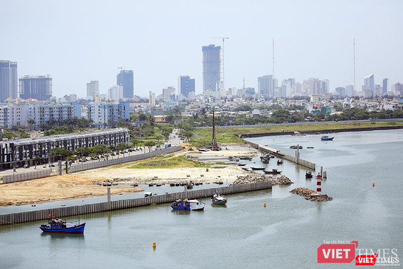 Theo ông Đặng Việt Dũng, Dự án Marina Complex và dự án Olalani đã có trong quy hoạch chung do Thủ tướng phê duyệt năm 2013. Theo ông Đặng Việt Dũng