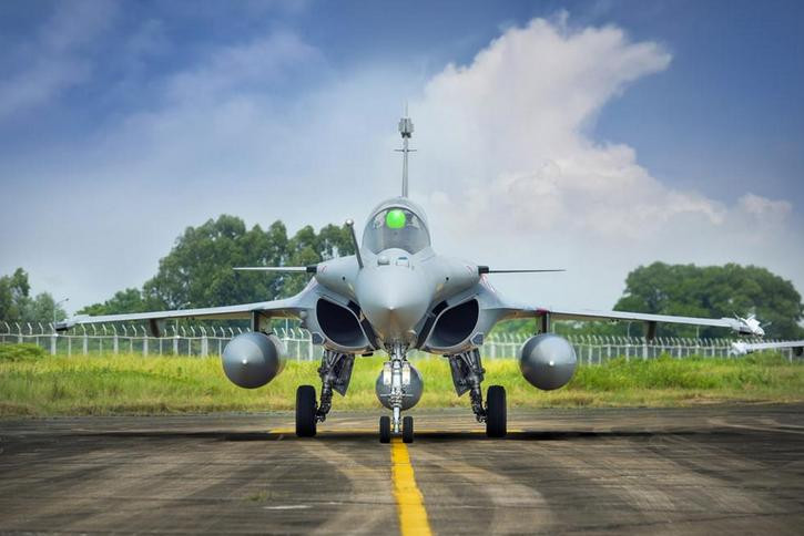 Máy bay chiến đấu Rafale Pháp thăm Việt Nam. Ảnh: Haiwainet.