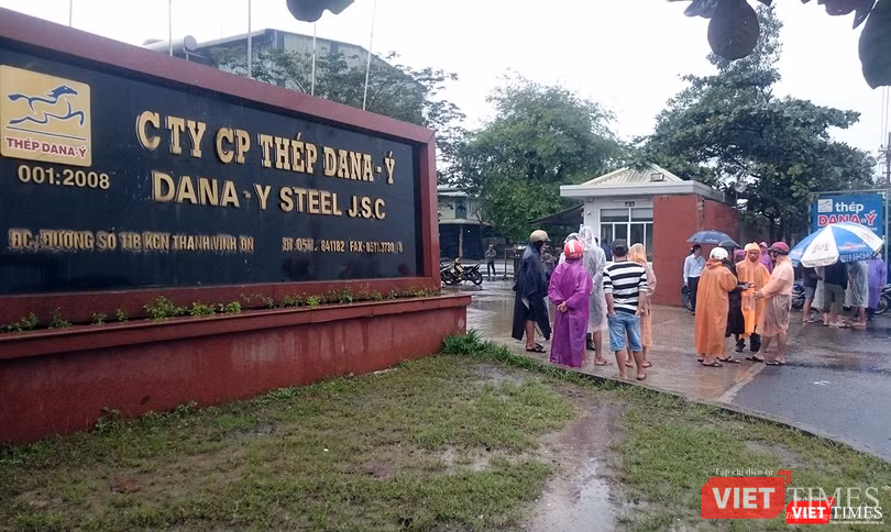 UBND TP Đà Nẵng ra Quyết định xử phạt hành chính số tiền 1,14 tỷ đồng và đình chỉ hoạt động 6 tháng đối với 2 nhà máy thép Dana-Ý và Dana-Úc UBND TP Đà Nẵng ra Quyết định xử phạt hành chính số tiền 1,14 tỷ đồng và đình chỉ hoạt động 6 tháng đối với 2 nhà máy thép Dana-Ý và Dana-Úc