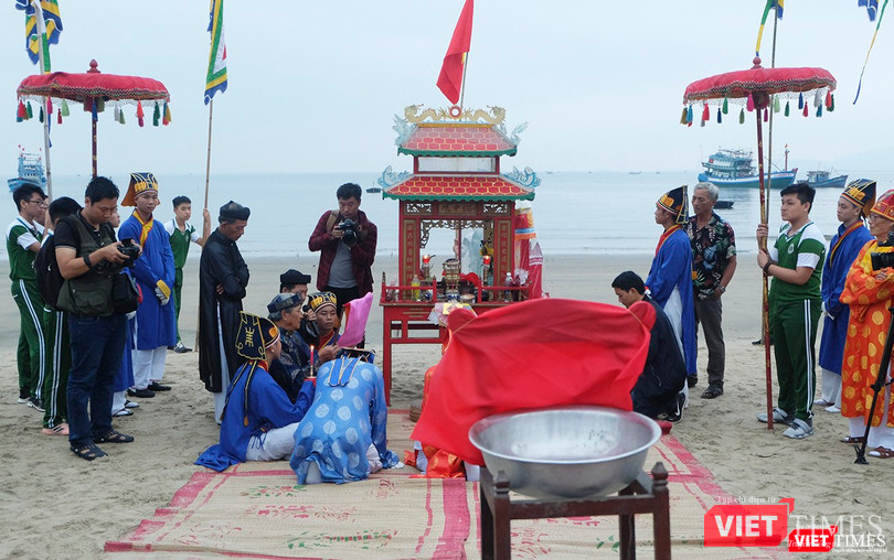 Cầu cho mưa thuận gió hòa, quốc thái dân an