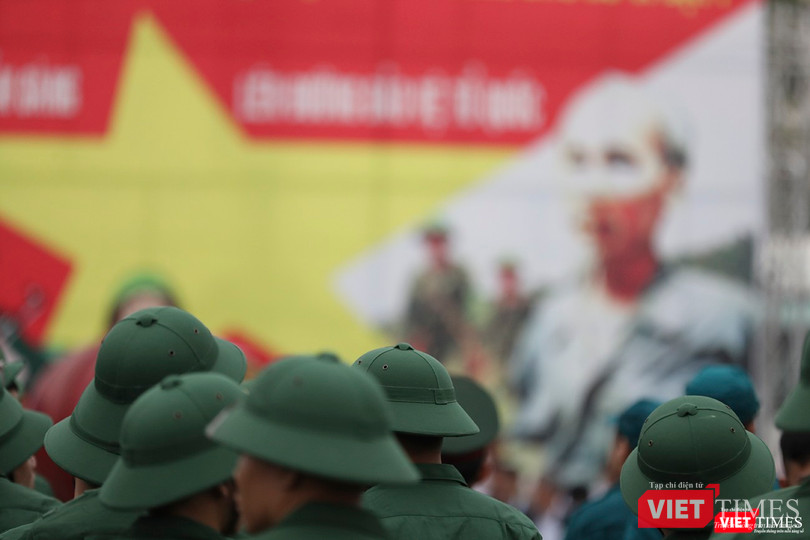 Giờ đây, chúng con là Bộ đội Cụ Hồ