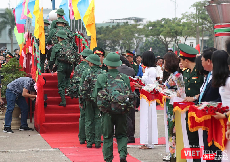Những tân binh tiếp bước lên con đường vinh quang