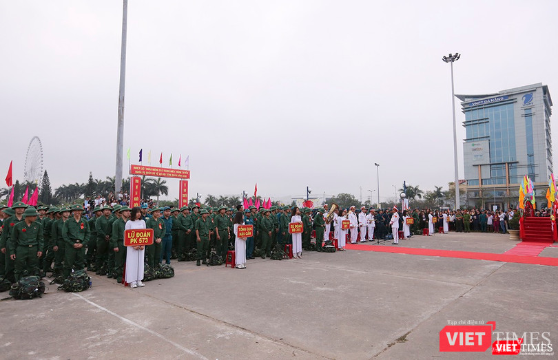 Không khí trang nghiêm