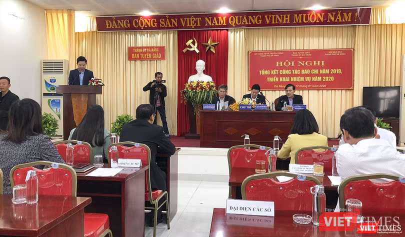 Hội nghị tổng kết công tác báo chí năm 2019 và triển khai nhiệm vụ năm 2020 diễn ra sáng 17/1/2020 Hội nghị tổng kết công tác báo chí năm 2019 và triển khai nhiệm vụ năm 2020 diễn ra sáng 17/1/2020