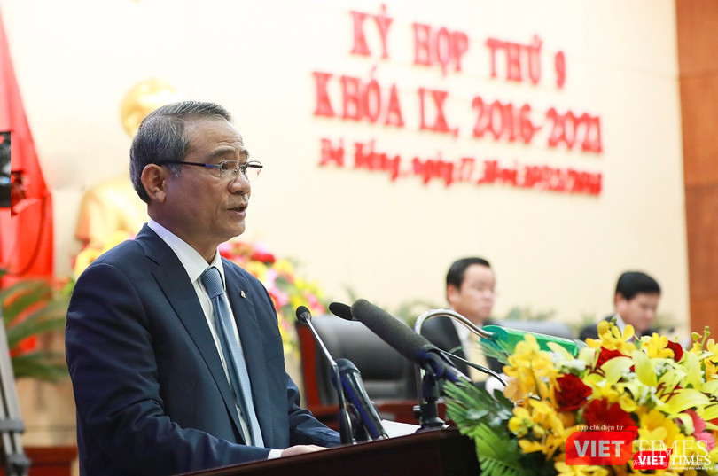 Ông Trương Quang Nghĩa-Bí thư Thành ủy, Trưởng Đoàn đại biểu Quốc hội đơn vị TP Đà Nẵng phát biểu chỉ đạo tại kỳ họp