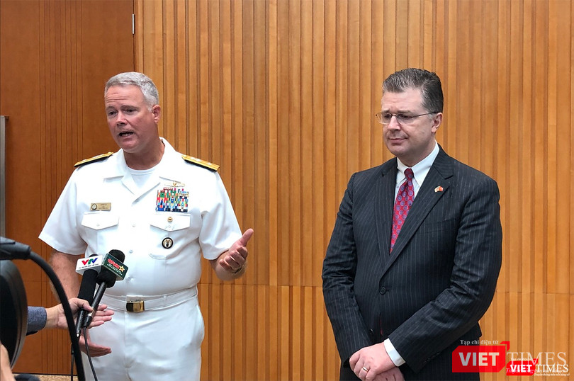 Cuộc trao đổi nhanh với báo giới của đại diện phía Hoa Kỳ