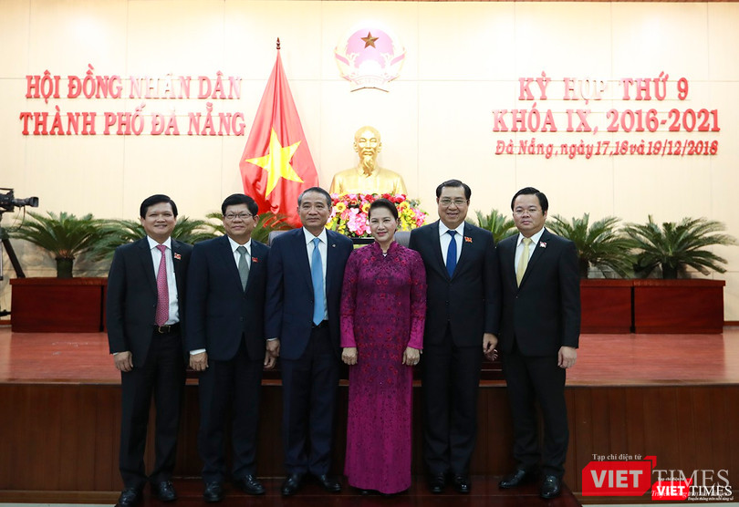 Chụp ảnh lưu niệm với lãnh đạo Thành ủy, HĐND TP Đà Nẵng Chụp ảnh lưu niệm với lãnh đạo Thành ủy, HĐND TP Đà Nẵng