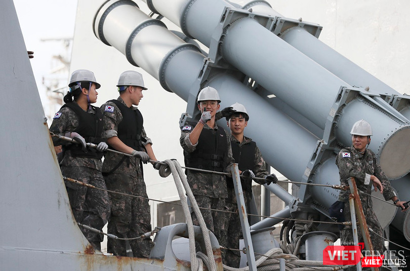 Thủy thủ trên tàu rất thân thiện