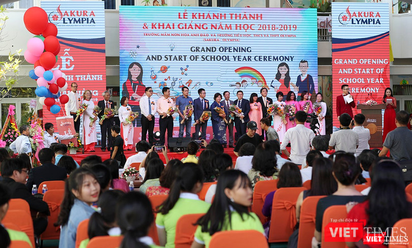 Hội đồng giáo dục nhà trường gồm các giáo viên nước ngoài đến từ Nhật Bản, Mỹ và giáo viên Việt Nam trải qua chương trình đào tạo giáo viên bài bản 300 giờ theo phương pháp Nhật và Mỹ. Hội đồng giáo dục nhà trường gồm các giáo viên nước ngoài đến từ Nhật Bản, Mỹ và giáo viên Việt Nam trải qua chương trình đào tạo giáo viên bài bản 300 giờ theo phương pháp Nhật và Mỹ.