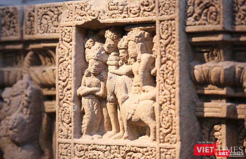 Họa tiết điêu khắc miêu tả các nghi lễ