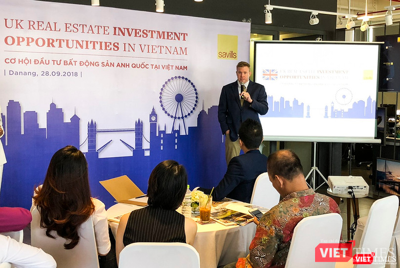 Ông Matt Powell, Giám đốc Savills Hà Nội giới thiệu cơ hội đầu tư BĐS Anh quốc tại Đà Nẵng