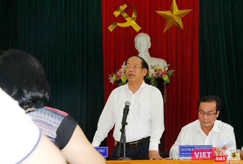 Ông Đinh Văn Thu-Chủ tịch UBND tỉnh Quảng Nam chủ trì buổi tiếp xúc các khách hàng mắc kẹt giữa Bách Đạt An và Hoàng Nhất Nam diễn ra sáng ngày 9/4 tại Trụ sở Tiếp công dân tỉnh Quảng Nam Ông Đinh Văn Thu-Chủ tịch UBND tỉnh Quảng Nam chủ trì buổi tiếp xúc các khách hàng mắc kẹt giữa Bách Đạt An và Hoàng Nhất Nam diễn ra sáng ngày 9/4 tại Trụ sở Tiếp công dân tỉnh Quảng Nam