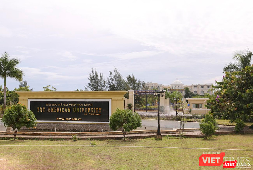 Trường Tiểu học, Trung học cơ sở, Trung học phổ thông Quốc tế APU-Đà Nẵng (APU) và Trường Đại học Mỹ tại Việt Nam (AUV), địa chỉ 299 Trần Đại Nghĩa, Đà Nẵng