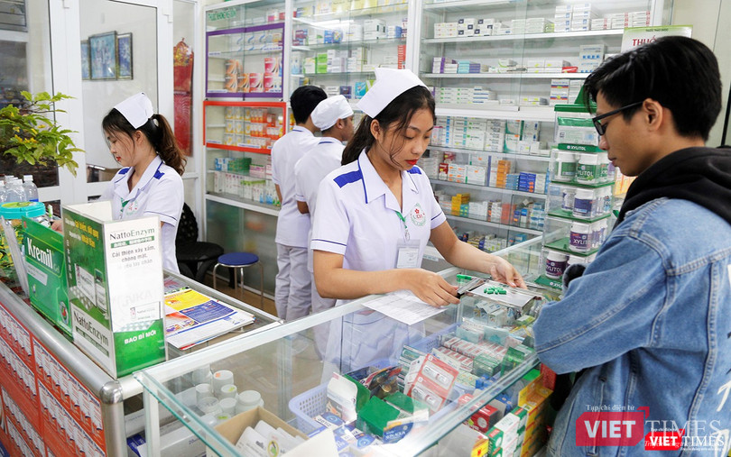 Sinh viên ngành Dược tại Đại học Đông Á sẽ được đào tạo theo chương trình hướng đến thực hành với thời lượng thực hành nghề nghiệp chiếm 65% toàn khóa học. Sinh viên ngành Dược tại Đại học Đông Á sẽ được đào tạo theo chương trình hướng đến thực hành với thời lượng thực hành nghề nghiệp chiếm 65% toàn khóa học.