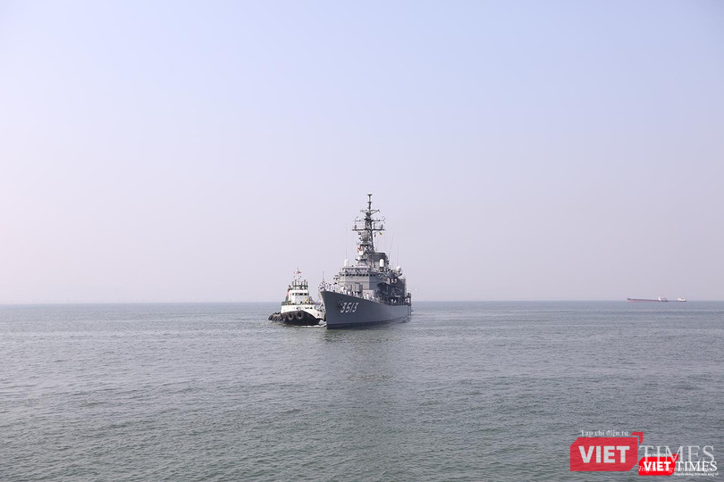 Tàu JS SHIMAYUKI trên Vịnh Đà Nẵng
