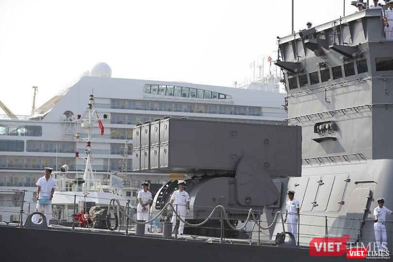 Hệ thống ống phóng tên lửa