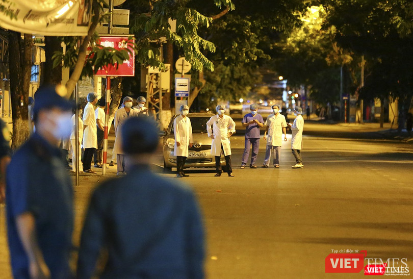 Ngóng chờ thời khắc đáng nhớ