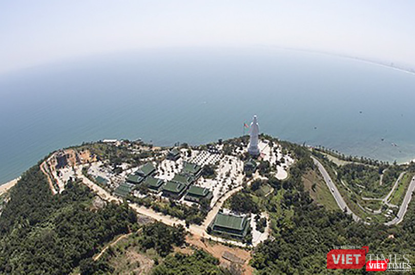 Chùa Linh Ứng Sơn Trà nhìn từ trên cao