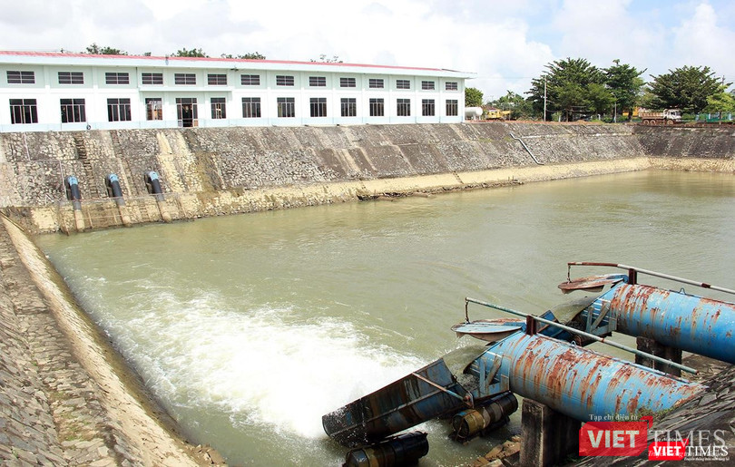 Nước sông Cầu Đỏ bị nhiễm mặn liên tục khiến nguồn nước thô thiếu nghiêm trọng