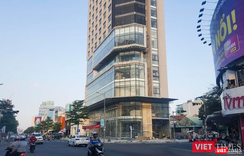 Lô đất 59 Lê Duẩn (quận Hải Châu) được Công ty CP lương thực Đà Nẵng chuyển nhượng cho tổ chức bên ngoài và hiện đang xây khách sạn.