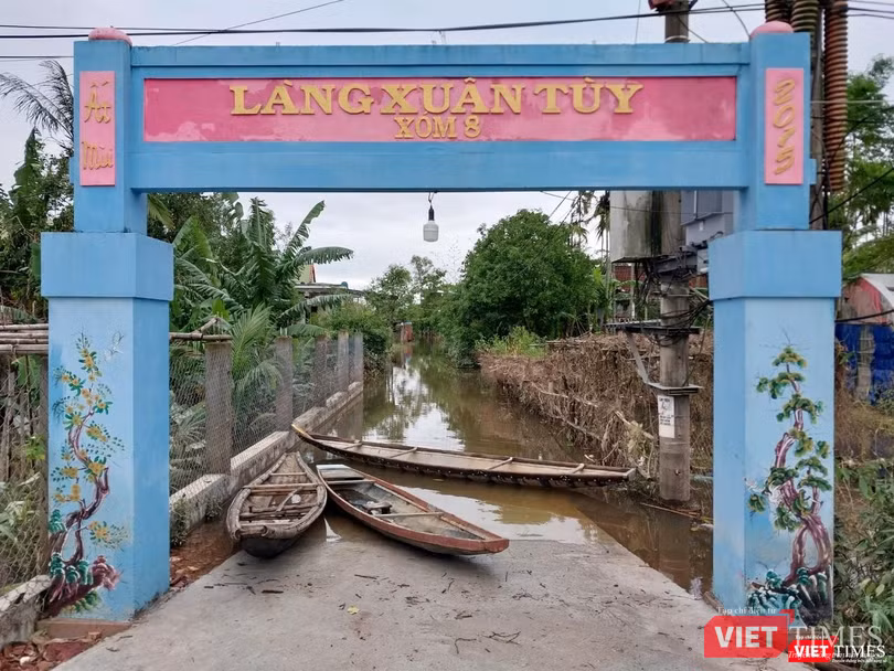 "Bến sông" bất đắc dĩ ngay trên tuyến đường liên thôn